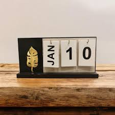 Wooden Perpetual Calendar – Flip Month & Date Calendar for Home, Office, Desk & Everyday Organisation