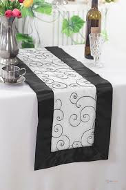 Waterproof Table Cloth 140 × 220 cm – Large Rectangular Dining Table Cover for Kitchen, Dining Room & Everyday Home Use