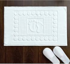 White Absorbent Bathmat – Soft Bathroom Floor Mat for Home