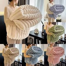 Heavy & Warm Velvet Fleece Blanket – Super Fluffy & Soft Blanket for Bed, Bedroom, Home & Everyday Comfort