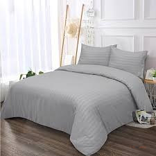 6×7 Striped Duvet Cover Set – 1 Duvet Cover, 1 Bedsheet & 4 Pillow Cases for Bedroom Bedding