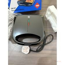 ElectroMate 2-in-1 Sandwich Maker 750W – Non-Stick Toaster & Grill