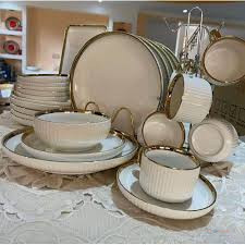 Elegant European Porcelain 32-Piece Dinner Set | Stylish Tableware Set