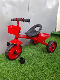 Kids 3-Wheel Pedal Tricycle with Basket – Children's Tricycle for Ages 1–4 Years, Outdoor Ride-On Toy