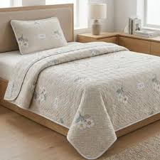 5×6ft Bed Cover with 2 Pillow Cases – Soft Stylish Bedding Set