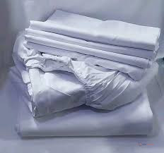 Fitted Bedsheet Set 180×200×25cm – Flat Sheet 230×250cm & 4 Pillow Cases 60×80cm